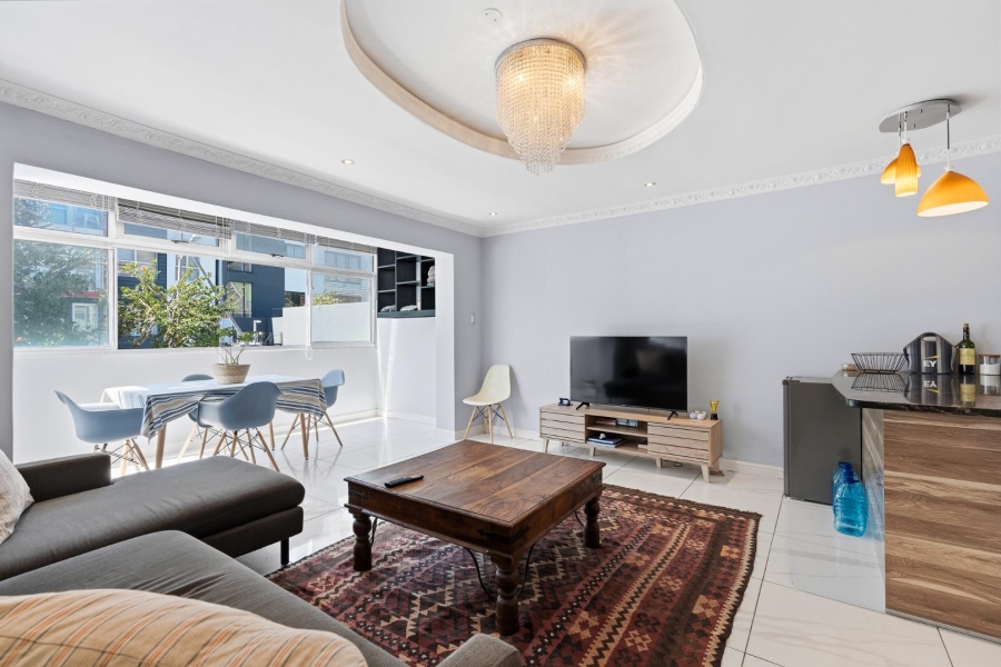 2 Bedroom Property for Sale in Sea Point Western Cape